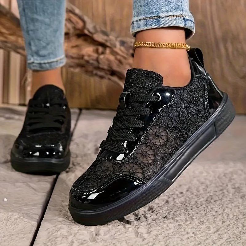 Dentelle | Floral Lace Sneakers