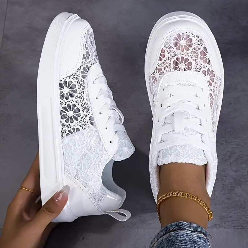 Dentelle | Floral Lace Sneakers