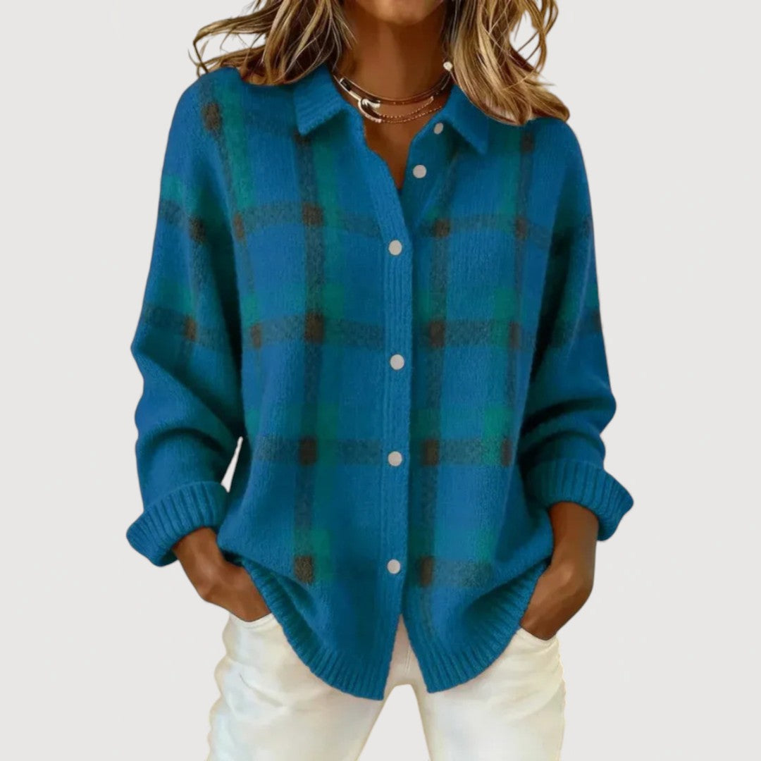 Fiora – Cosy Knit Shirt for Cold-Day Comfort