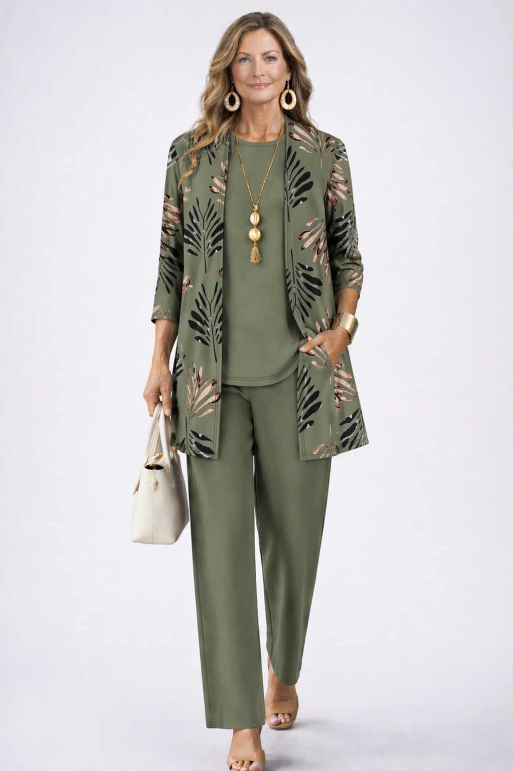 Carmen™ - An elegant, classic three-piece set