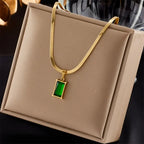 Elegant Sculpted Gold Jewelry Set