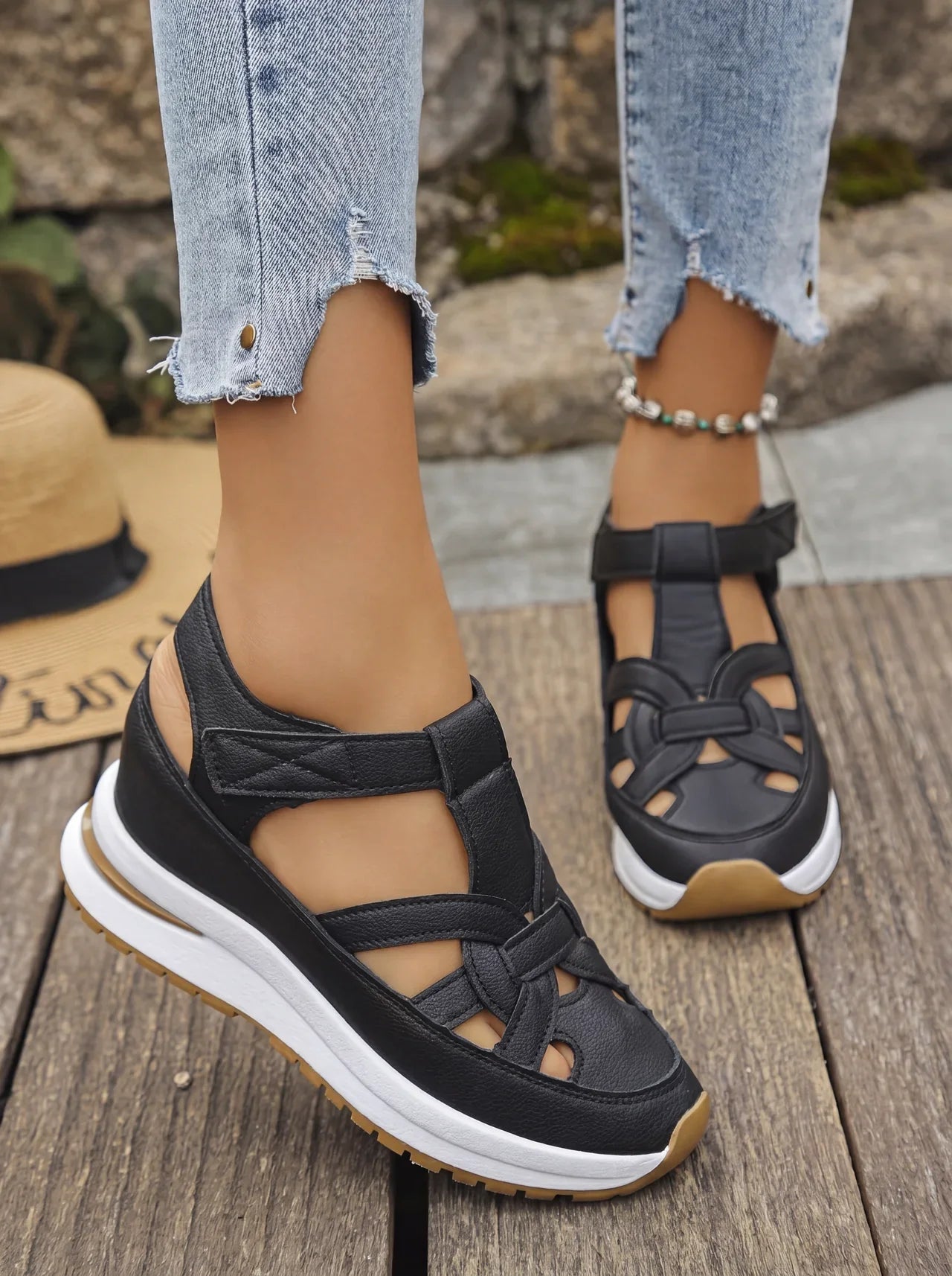Duna - Comfortable wedge sandals for women
