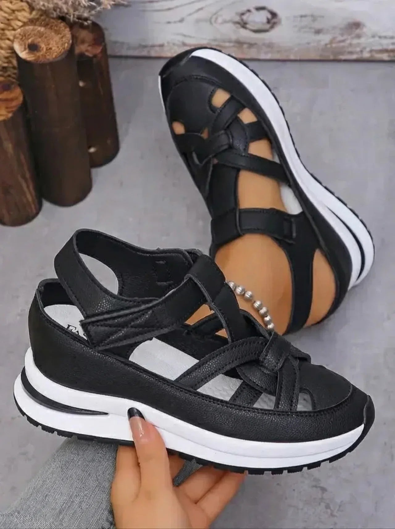 Duna - Comfortable wedge sandals for women