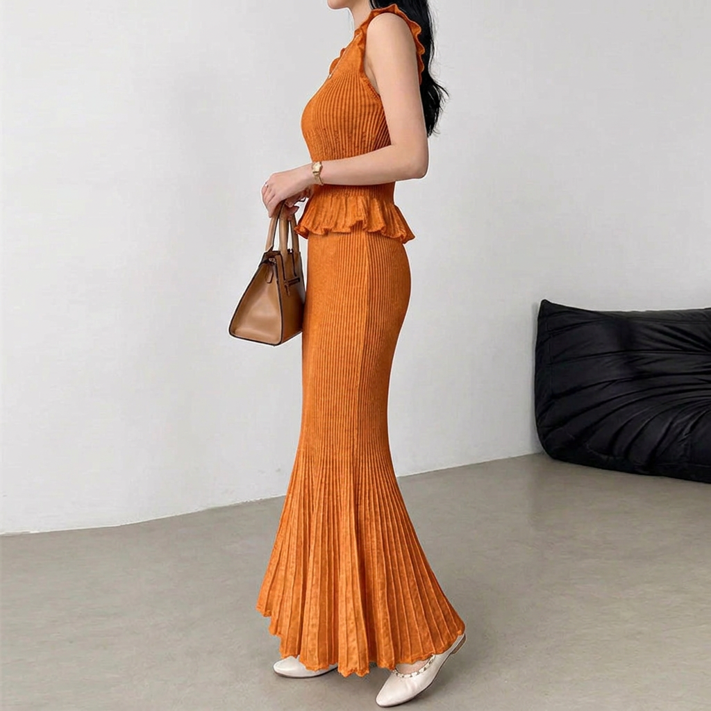 Léonie - Two Piece Ruffle Fishtail Knit Set